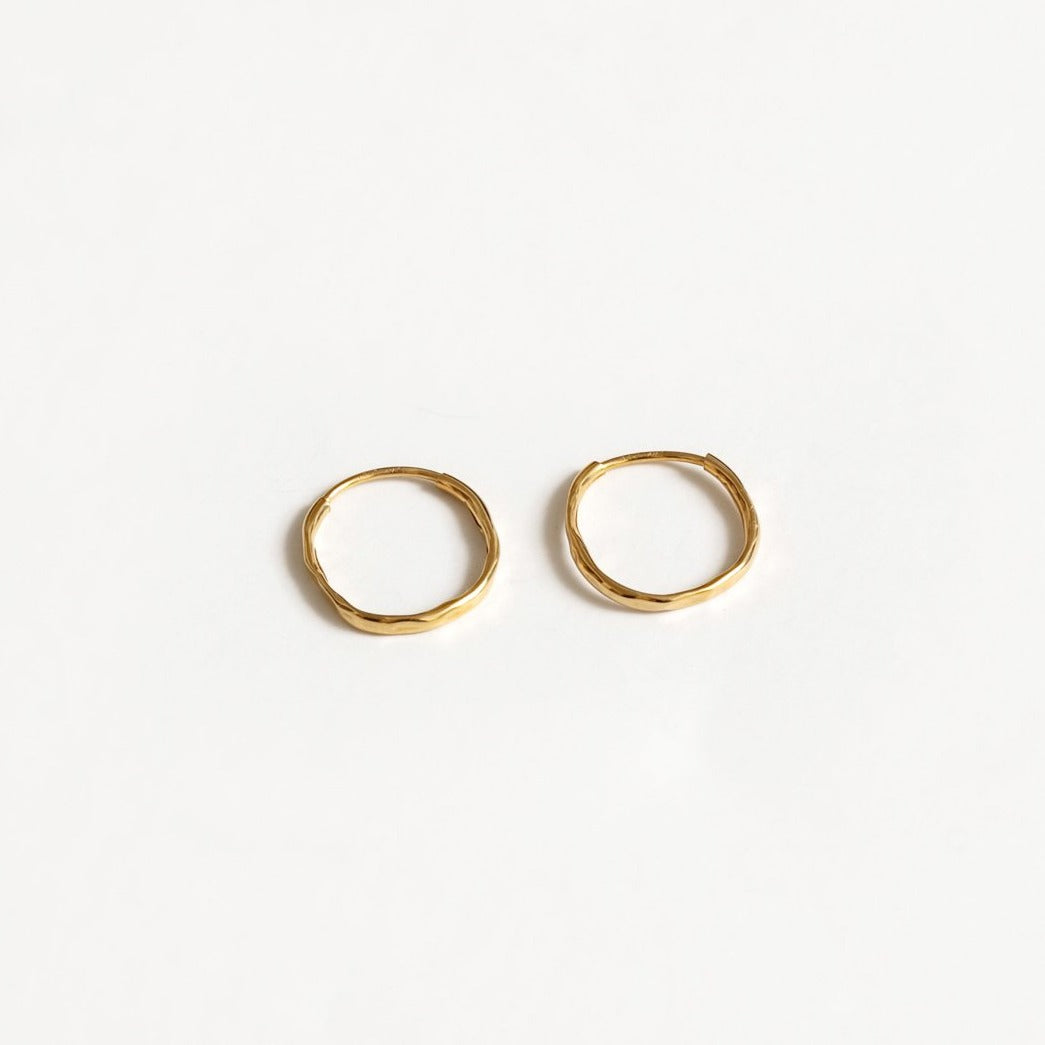 Organically Shaped Endless Hoops